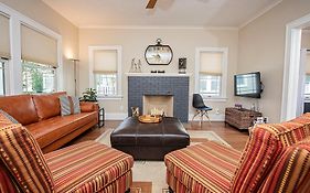 The Cherry St House Near Missouri State University